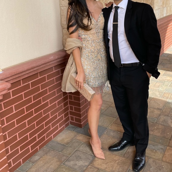 🌟JOHNATHAN KAYNE ONE OF A KIND DRESS🌟 - Picture 2 of 9